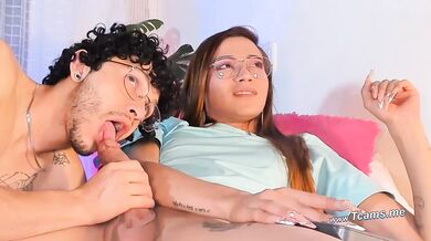 Naughty Boyfriend Sucks Shemale's Dick