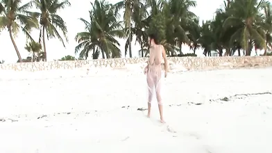 Beach Babe - Gianna Michaels