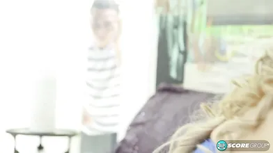 What The Peeper Saw - Alyssa Lynn