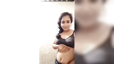 Gouthami reddy manthena removing chudidar showing black sexy bra & nude boobs ????
