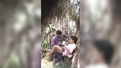 Desi Lovers In Park Sex