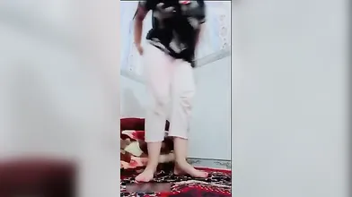 Desi Girl Showing Her Beautiful Body