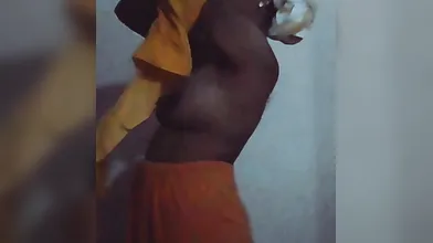 Malavika mohan bhabhi boobs