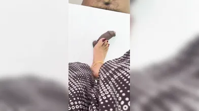Mallu Mom feet crush