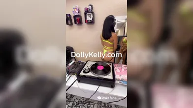 Teen Latina Dj