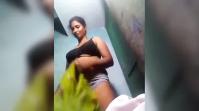 Gouthami sexy lanje removing Nighty and showing black sexy bra and full body ????