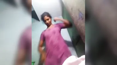 Gouthami sexy lanje removing Nighty and showing black sexy bra and full body ????
