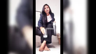 Indian giral sexy heel