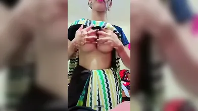 Bangala Saree Girl Showing Boob