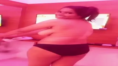 Desi Anuty Hotel Room