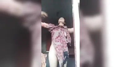 Desi Girl Undress Video