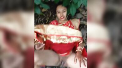 Indian Younh Coupel Outdoor Sex