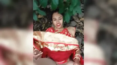 Indian Younh Coupel Outdoor Sex