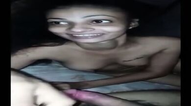 Lankan Girl Showing Boob