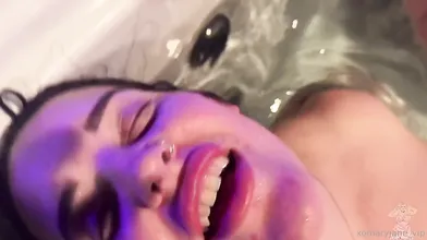 OF MaryJane (Lesbian Pool)