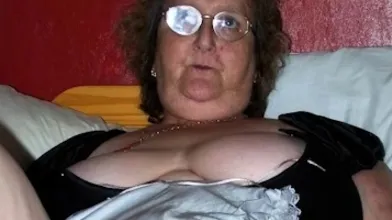 ILOVEGRANNY Exposed Granny Pics In Compilation Of Slides