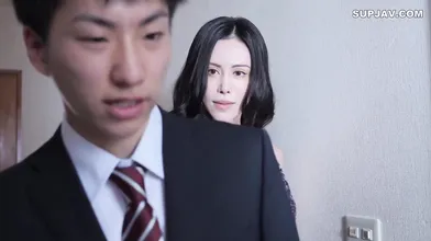Reiran Akame The Wife With Colossal Breasts Who Has Creampie Sex With Her Thick Body And Sexy Figure