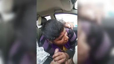 Tamil Aunty BJ To Owner In Car