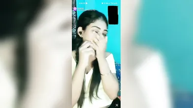 Jubayda Khanom From Bangladesh, Showing Boobs & Pussy On Chamet Live ~ With Face