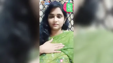 Divya On Chamet Boobs Show With Face