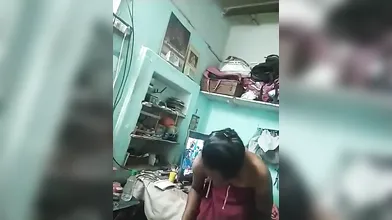 Tamil wife dress change