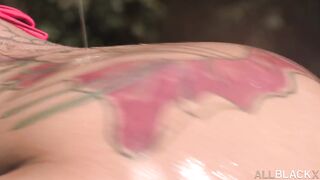 Halle Hayes' 1st Anal