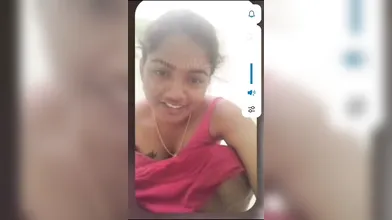 Tamil gf show her boobs on video call