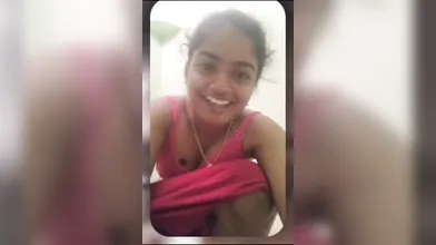 Tamil gf show her boobs on video call