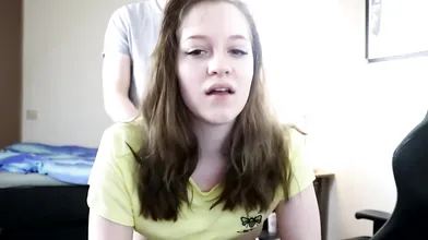 Hör Auf Mich Zu Ficken, Lass Mich Spielen - Gamer Girl