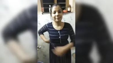 Tamil aunty nude show on bathroom