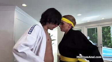 Karate dude wins milfs butt hole to fuck