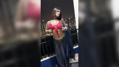 Desi latex saree kanumbo kunna tholich urakkan thonnum