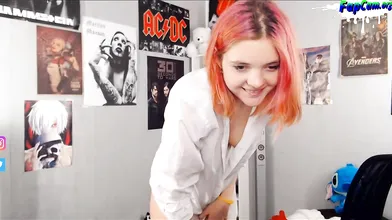 Cute Emo Girl Showing Her Perfect Naked Body On Webcam