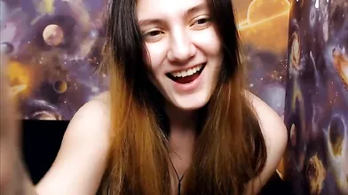 Ultra Cute Homemade Amateur Teen Camshow