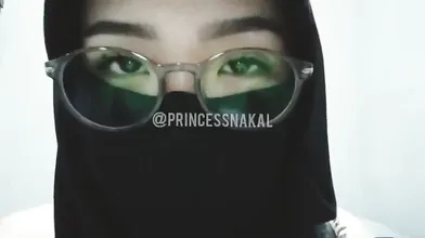 Kakak Jilbab Cantik Colmek
