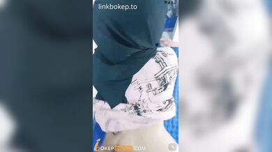 Hijab Polos Pasrah Kena Ewe Kakak