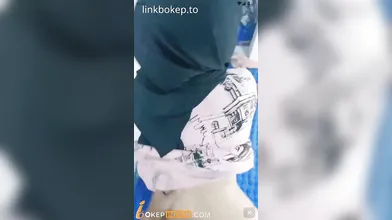 Hijab Polos Pasrah Kena Ewe Kakak