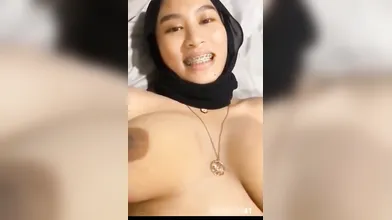 Fatin Abg 18yo Jilbab Malay Ngentot Dihotel 1