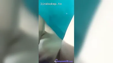 Kakak Hijab Colmek Dikamar Mandi Sampai Crot