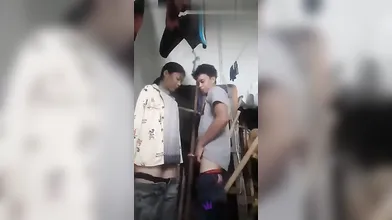 YANG LAGI VIRAL NGENTOT SAMA PONAKAN DIGUDANG