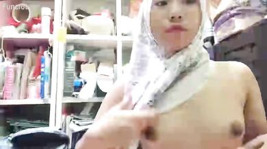 Hijab Bugil Colmek Sampai Crot