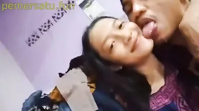 Adik Ipar Malay Ketagihan Peju Kontol Kakak