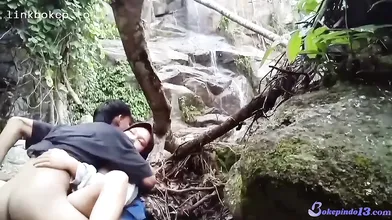 Abg Hijab Pramuka Ngentot Di Air Terjun