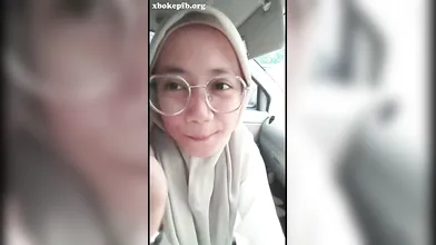 Bokep Malay Jilbab Sepong Dalam Mobil