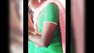 Mallu wife saree stlip boobs