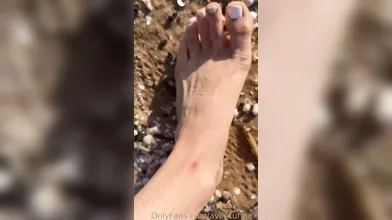 Amateur porn Gives Us Some Foot Fetish Aurora
