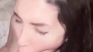 سكس ميرا النوري ترضع العير والخصاوي كب الحليب بحلقي