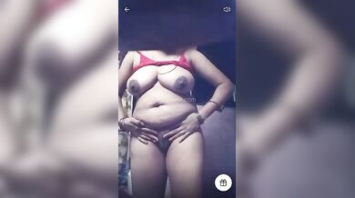 Telugu Celeb Sujatha Simhadri MMS Stripping Full Nude Showing Off Her Fat Tits, Spreads Her Legs Wide, And Starts Rubbing Her Pussy