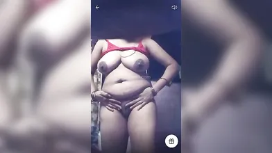 Telugu Celeb Sujatha Simhadri MMS Stripping Full Nude Showing Off Her Fat Tits, Spreads Her Legs Wide, And Starts Rubbing Her Pussy