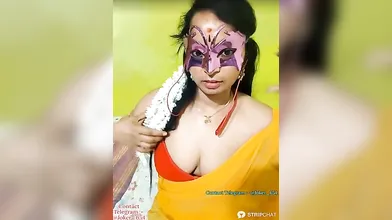 Sexy Sesi Telugu Ammayi StripChat Show